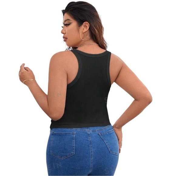 BUNDLE OF SHEIN Essence Plus Pair Of Solid Ruched Hanky Hem Tank Tops. - Picture 6 of 7